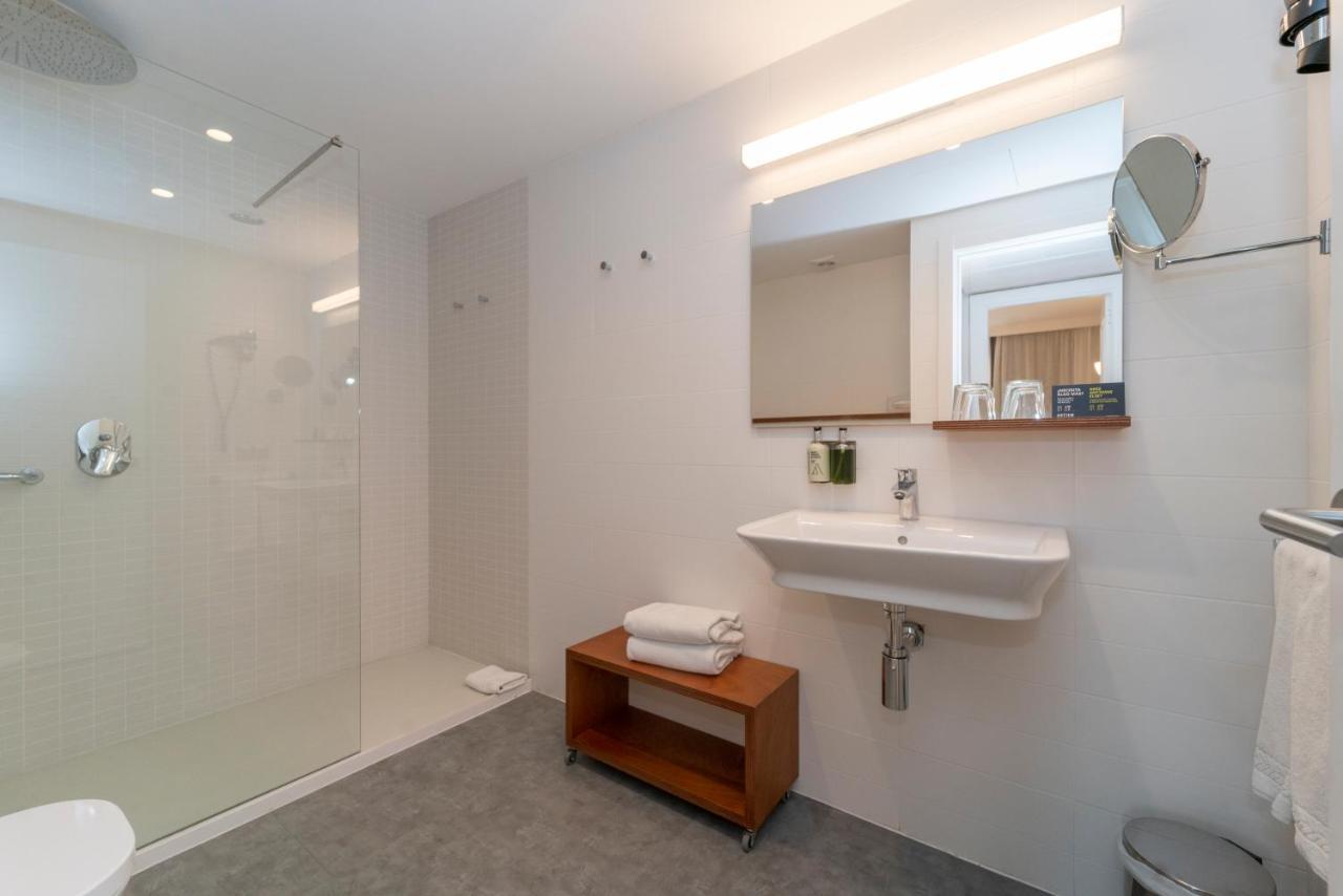 Artiem Apartamentos Maó Exterior foto